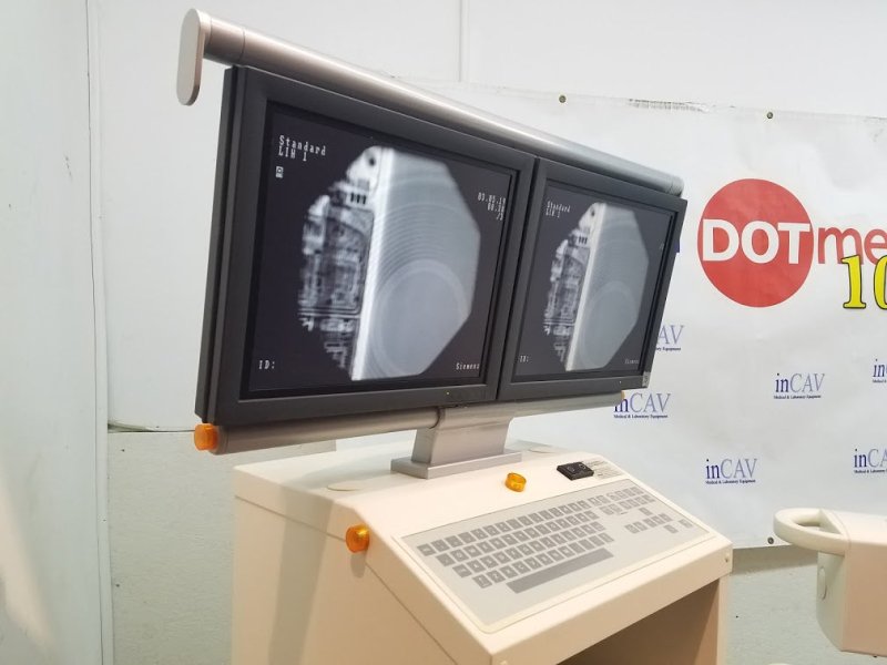 Siemens SIREMOBIL ISO - C C - Arm (2005) WITH Flat Pannel LCD Monitors - inCAV Medical Imaging Equipment