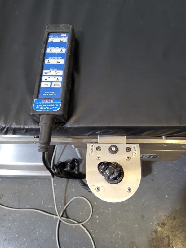 Skytron Elite 3001 C - Arm/ Surgery Cardiac Table with Flotation - inCAV Medical Imaging Equipment