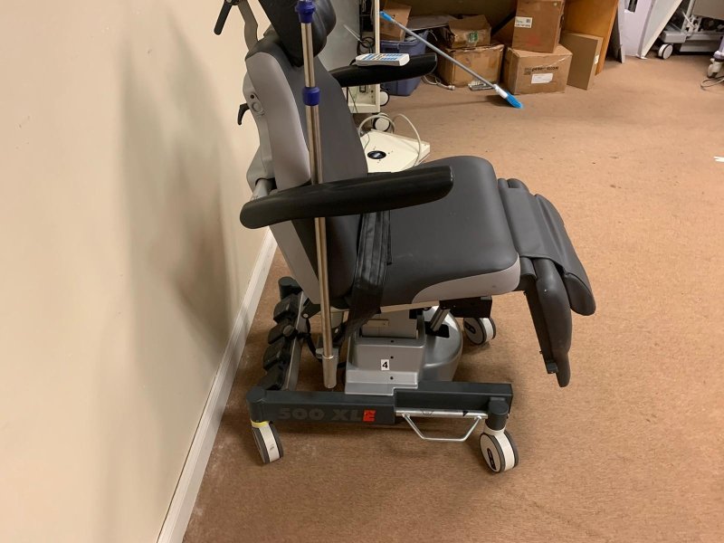 UFSK - OSYS 500 XLE Ophthalmic Treatment Chair Table w Power Supply & Remote - inCAV Medical Imaging Equipment